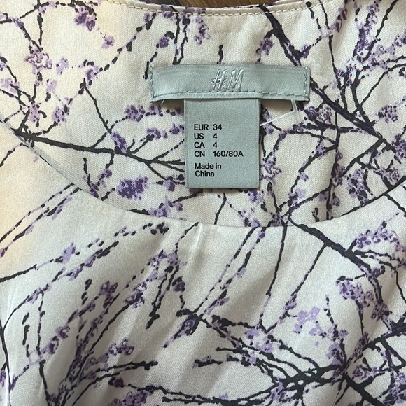 Spring Top - Picture 2 of 3